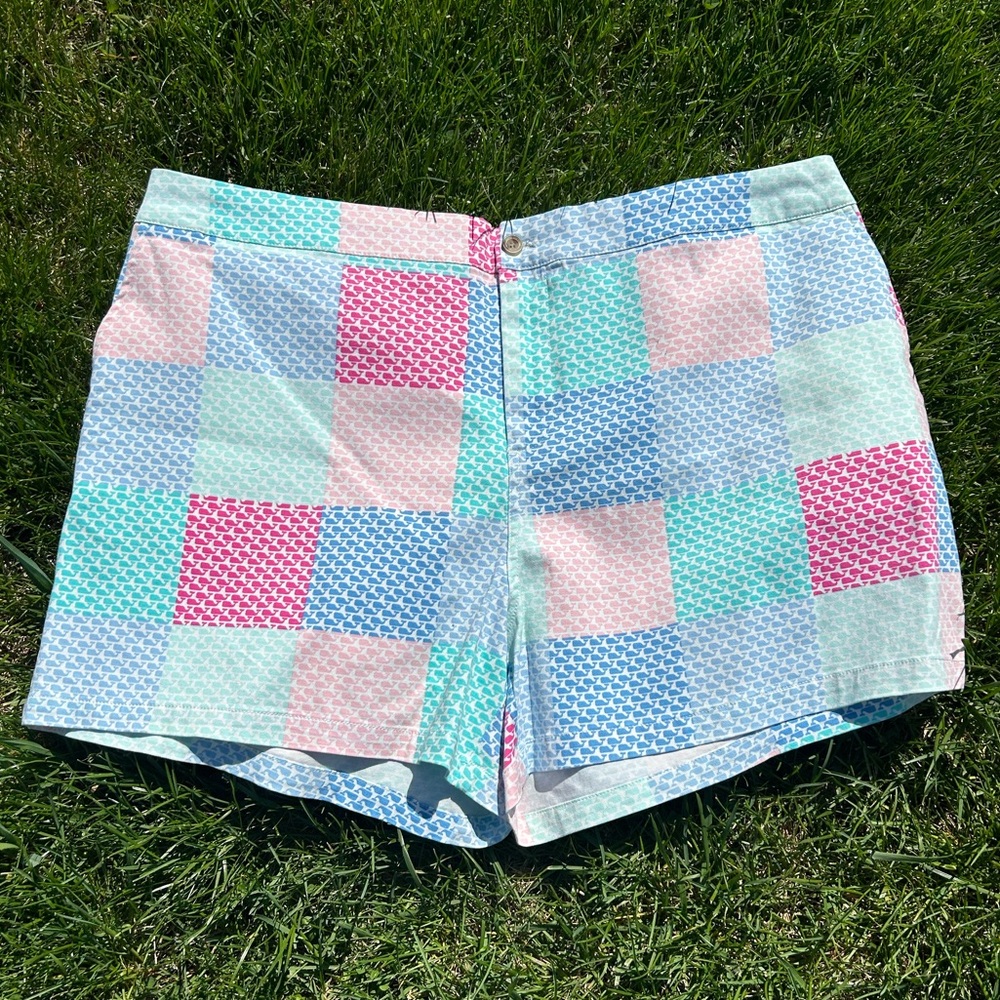 Vineyard Vines shorts EUC